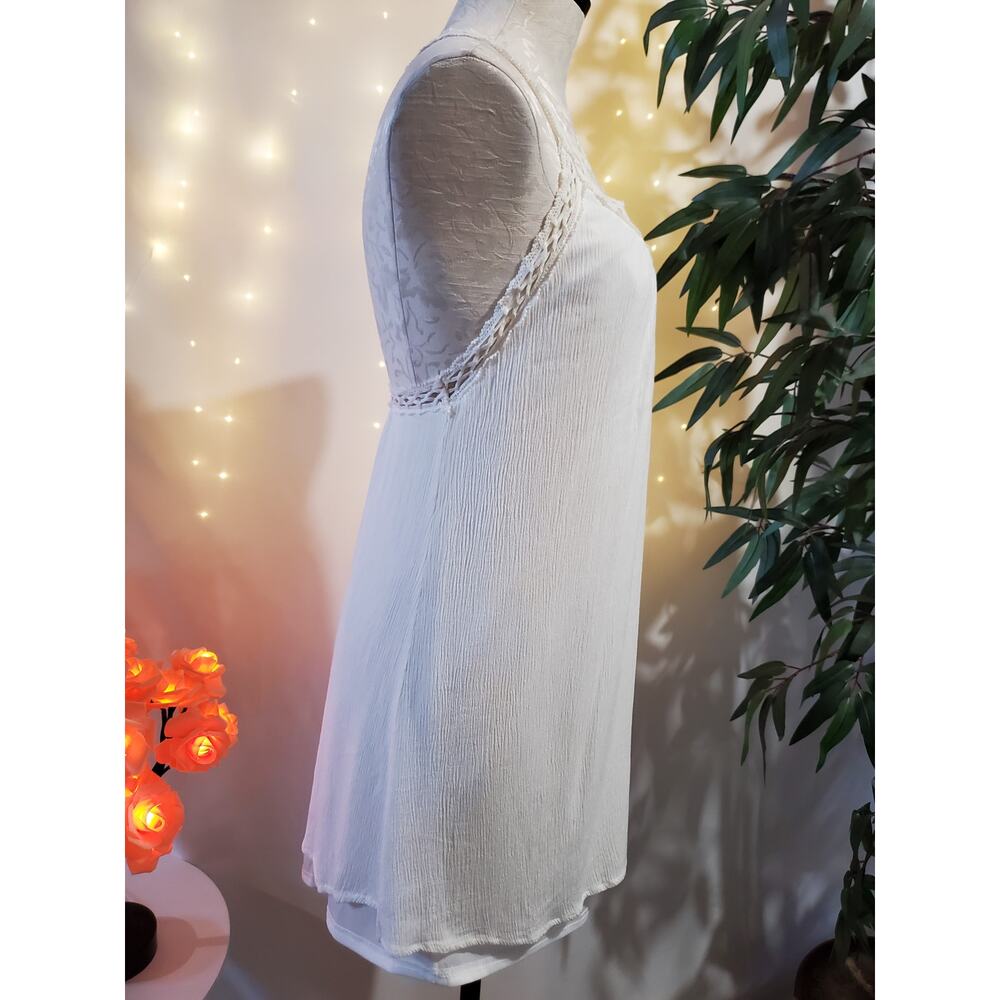 Lulu's Gauzy Racerback Crochet Semi Hi-Low Lined White Tunic Tank Women's S - Picture 4 of 7